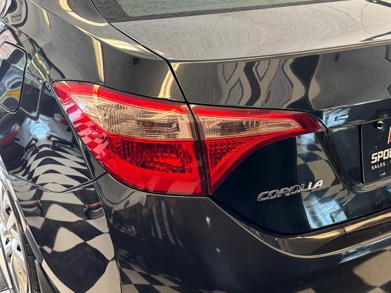 2017 Toyota Corolla LE+Camera+Adaptive Cruise+A/C+CLEAN CARFAX Photo50