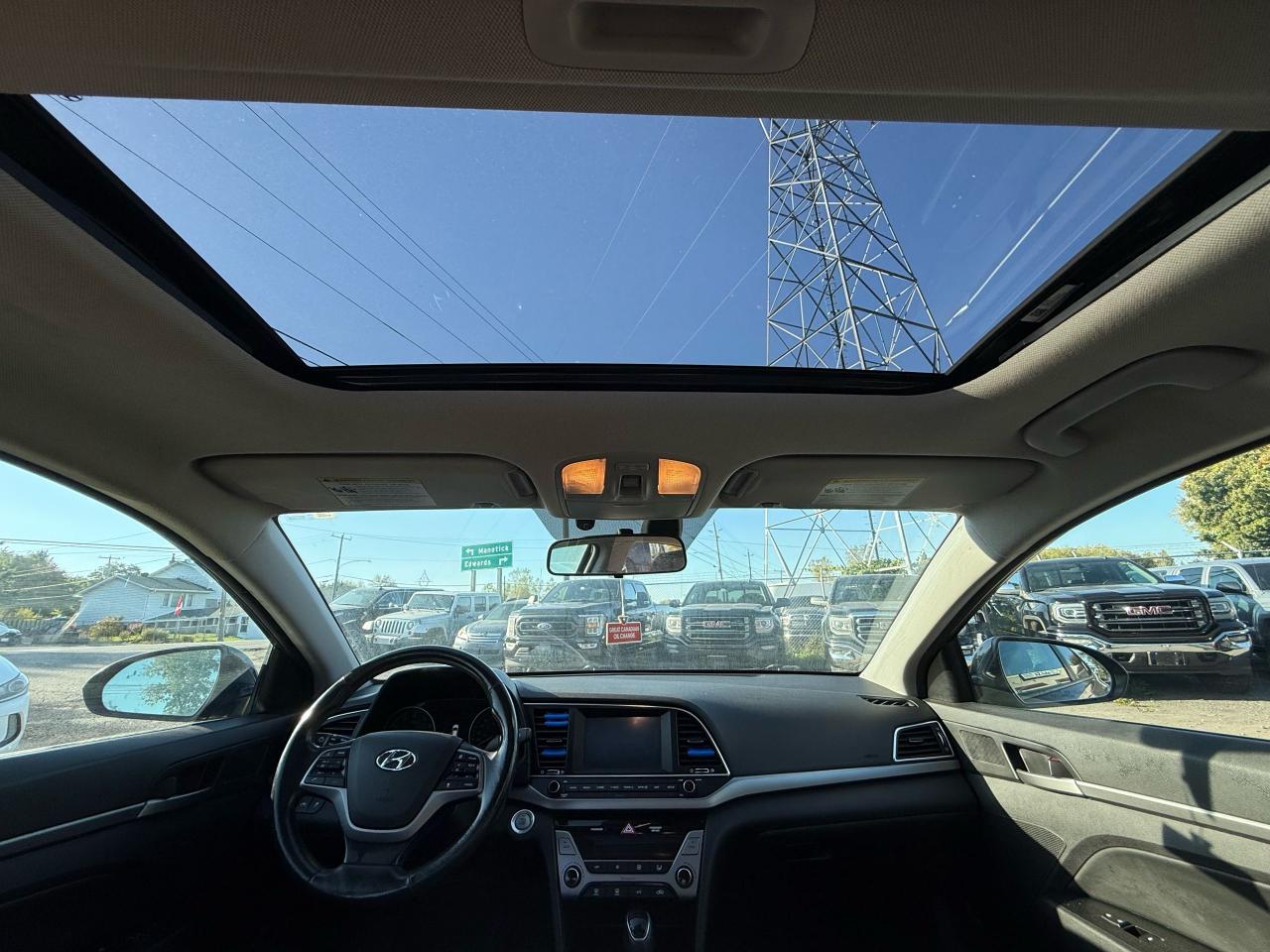 2018 Hyundai Elantra GLS - Photo #14