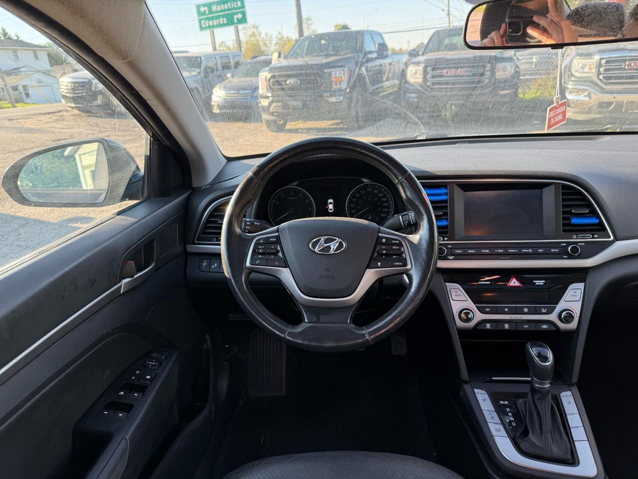 2018 Hyundai Elantra GLS - Photo #16
