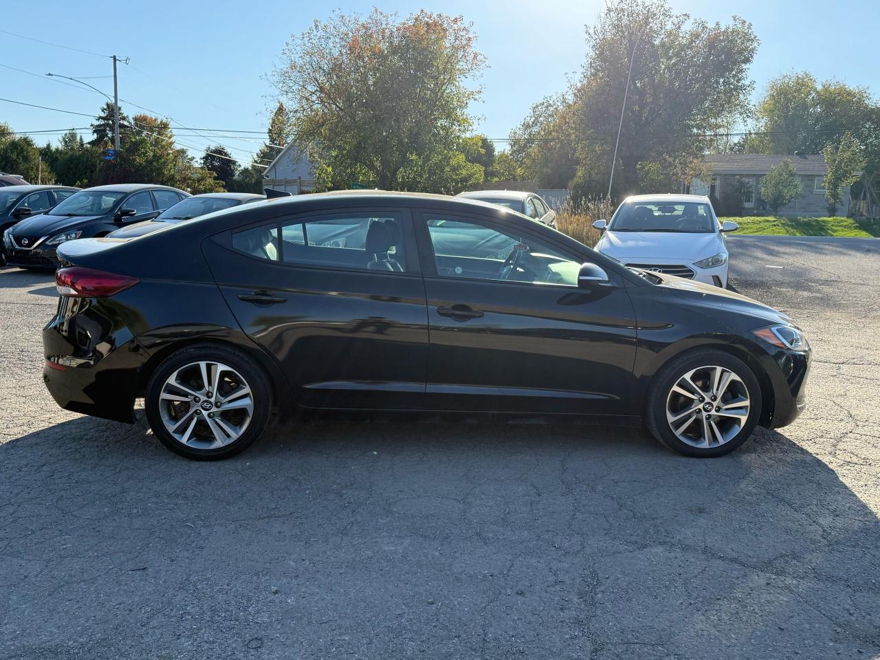 2018 Hyundai Elantra GLS - Photo #6