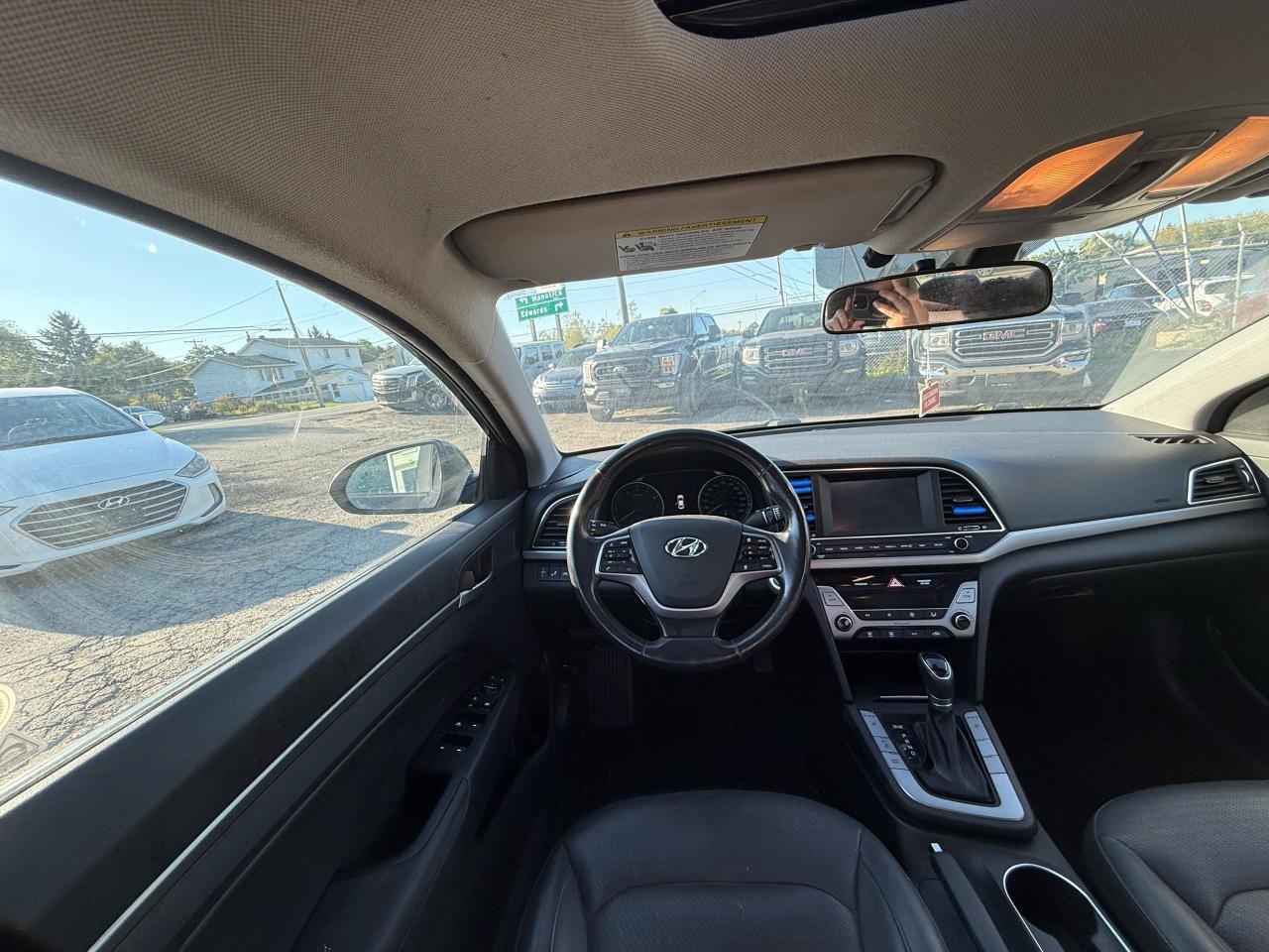 2018 Hyundai Elantra GLS - Photo #15