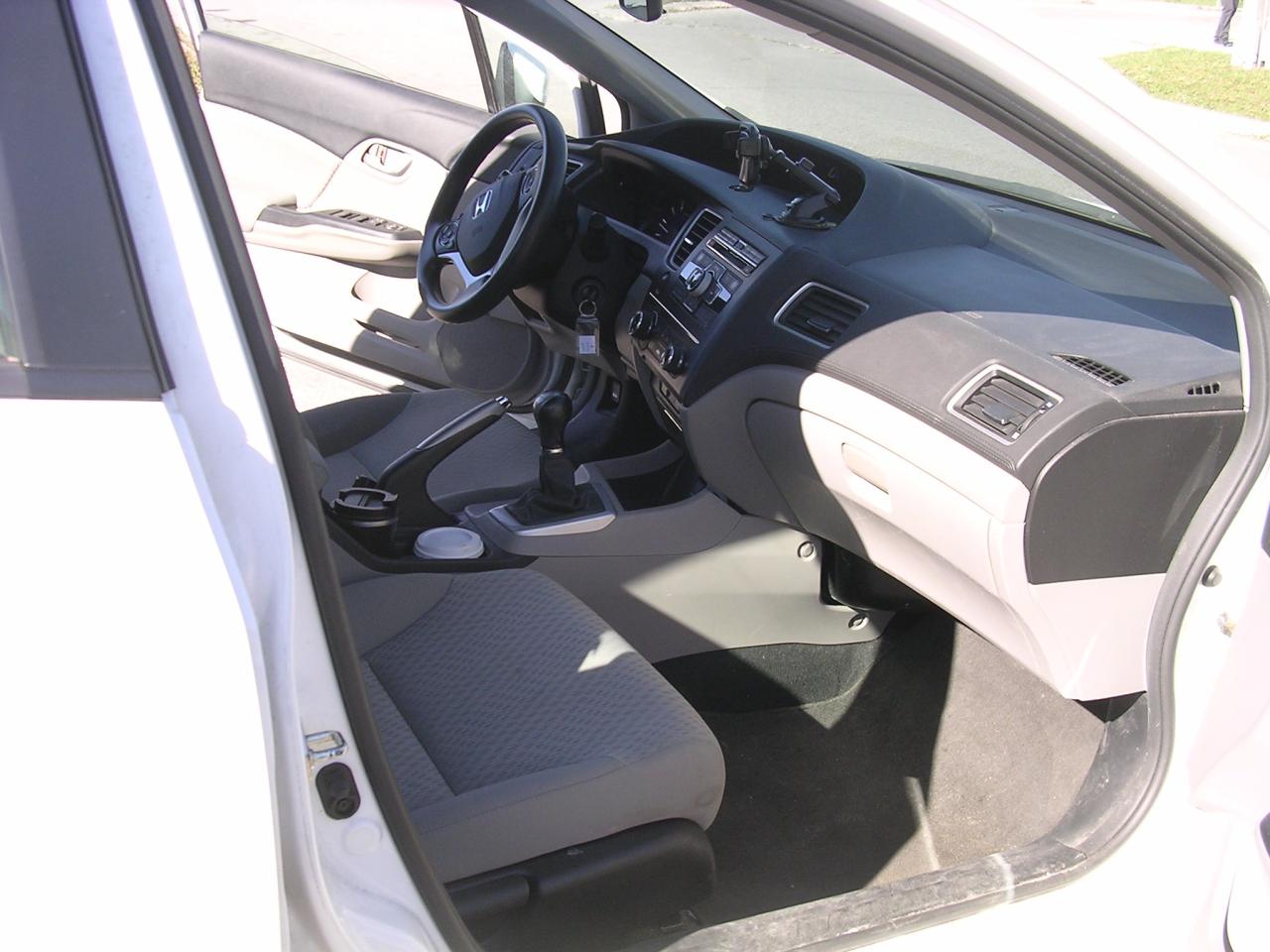 2015 Honda Civic 4dr Man LX - Photo #8