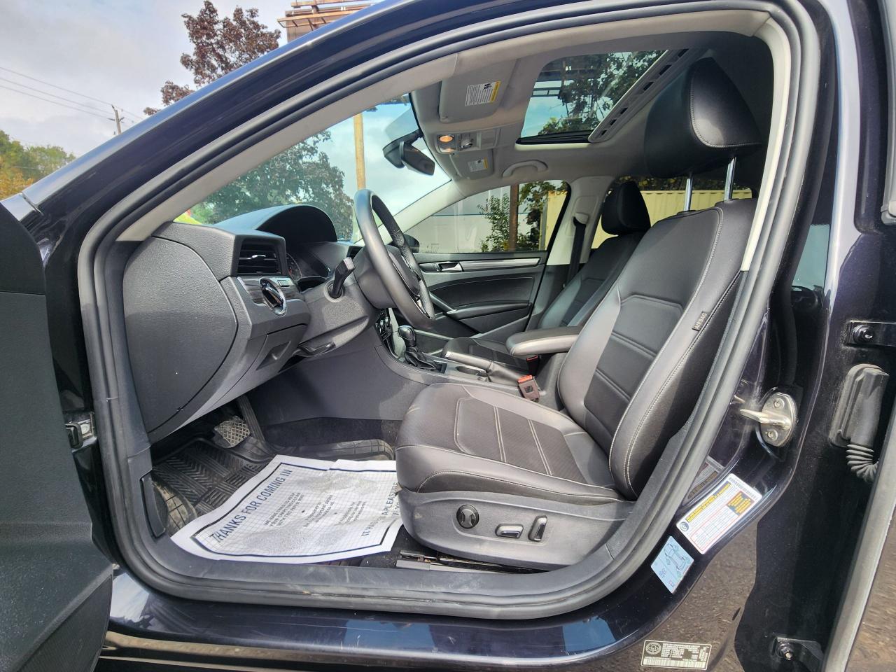 2021 Volkswagen Passat HIGHLINE l Clean Carfax l No Accidents - Photo #17