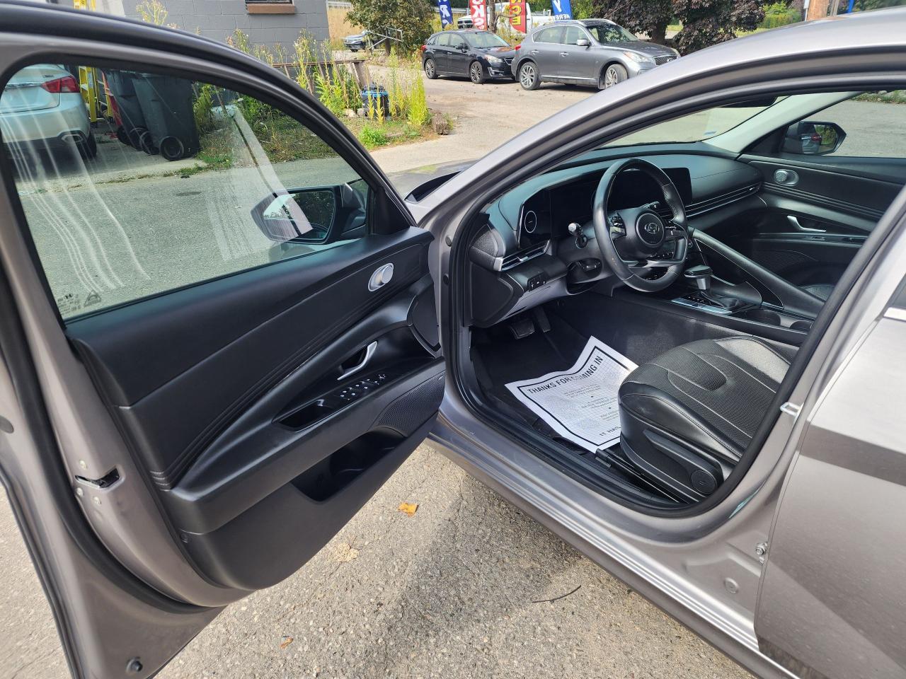 2023 Hyundai Elantra Luxury l Clean Carfax l No Accident l One Owner - Photo #14