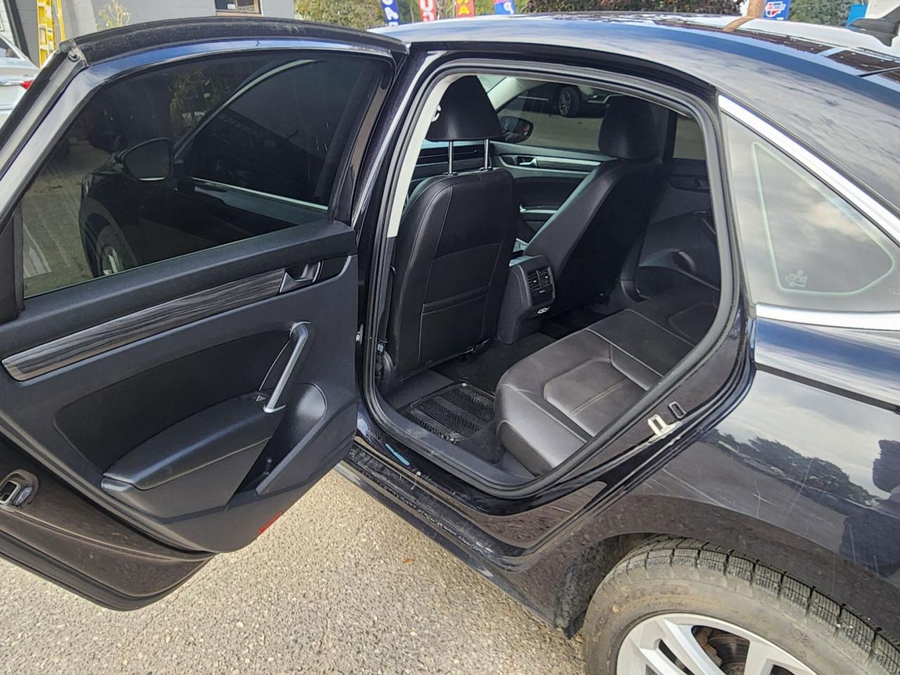 2021 Volkswagen Passat HIGHLINE l Clean Carfax l No Accidents