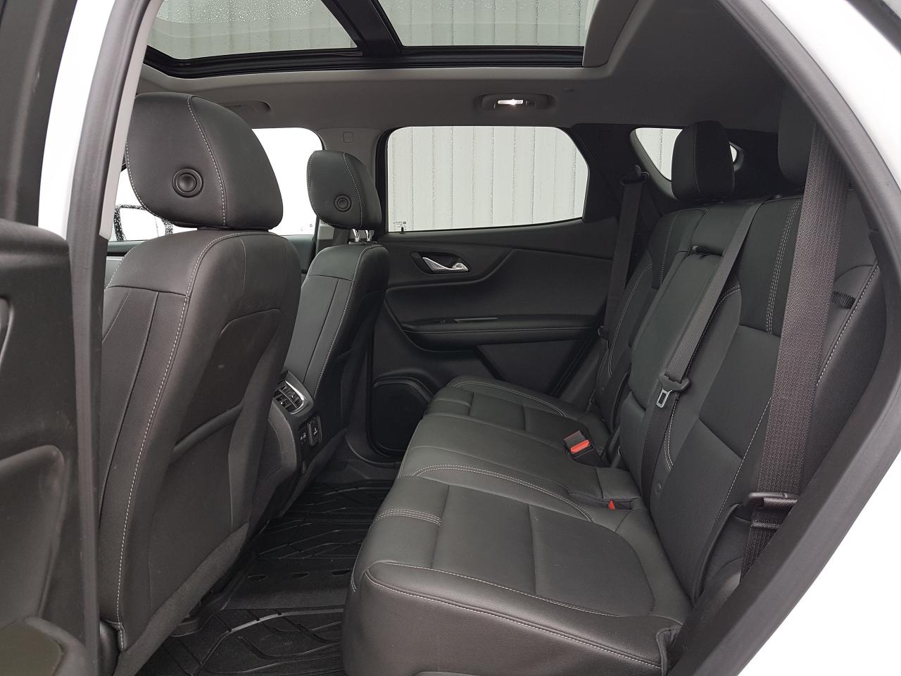 2023 Chevrolet Blazer LT V6 AWD *LEATHER-SUNROOF-NAVIGATION* Photo