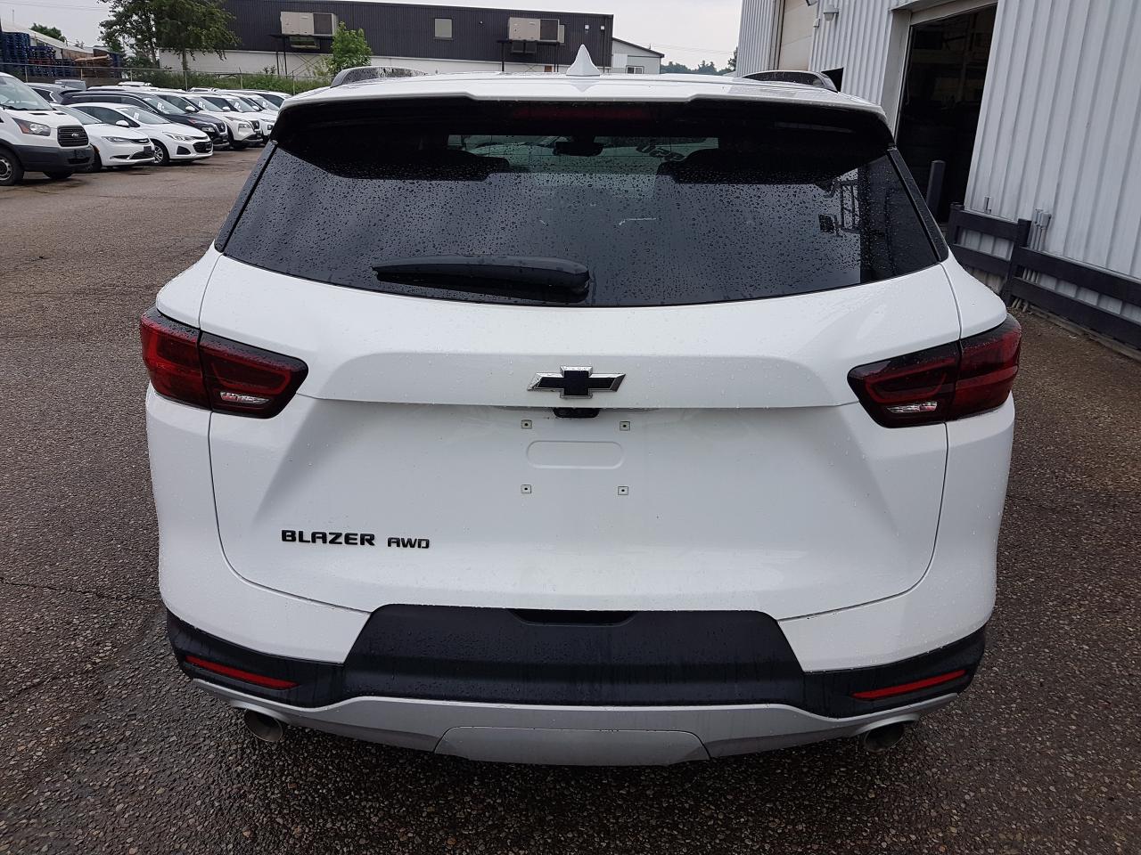 2023 Chevrolet Blazer LT V6 AWD *LEATHER-SUNROOF-NAVIGATION* Photo3