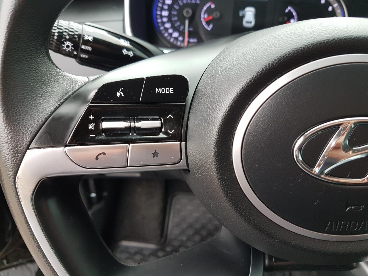 2023 Hyundai Tucson Essential AWD *HEATED SEATS* Photo