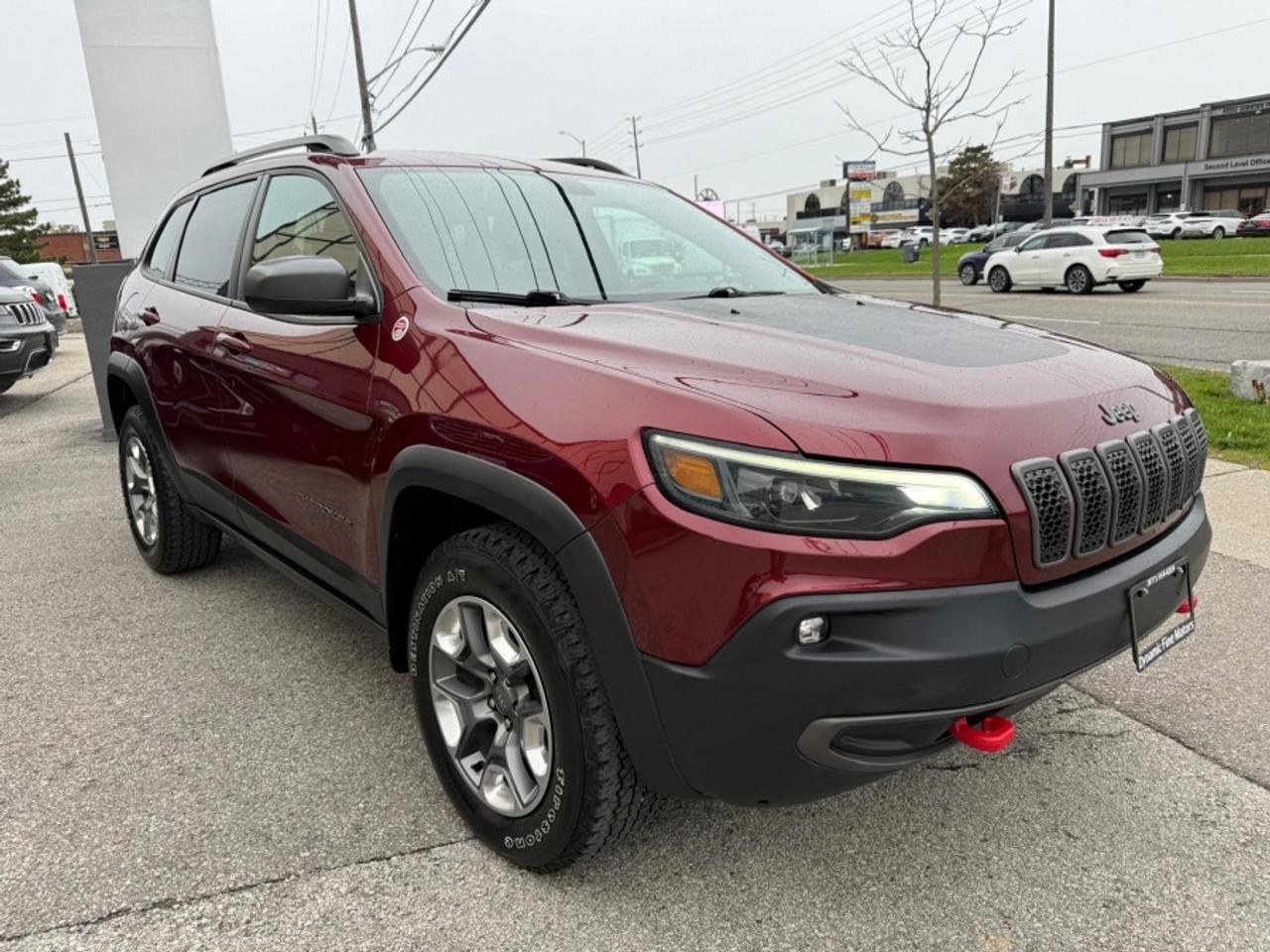 2019 Jeep Cherokee TRAILHAWK V6 4X4/ CLEAN CARFAX/ 2KEYS/ LEATHER/ RE - Photo #4