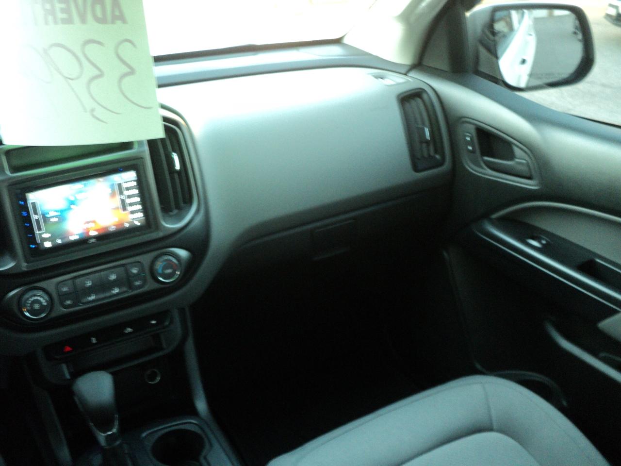 2022 Chevrolet Colorado WT CrewCab  2WD 3.6L6cyl 5ftBox BackUpCam - Photo #17
