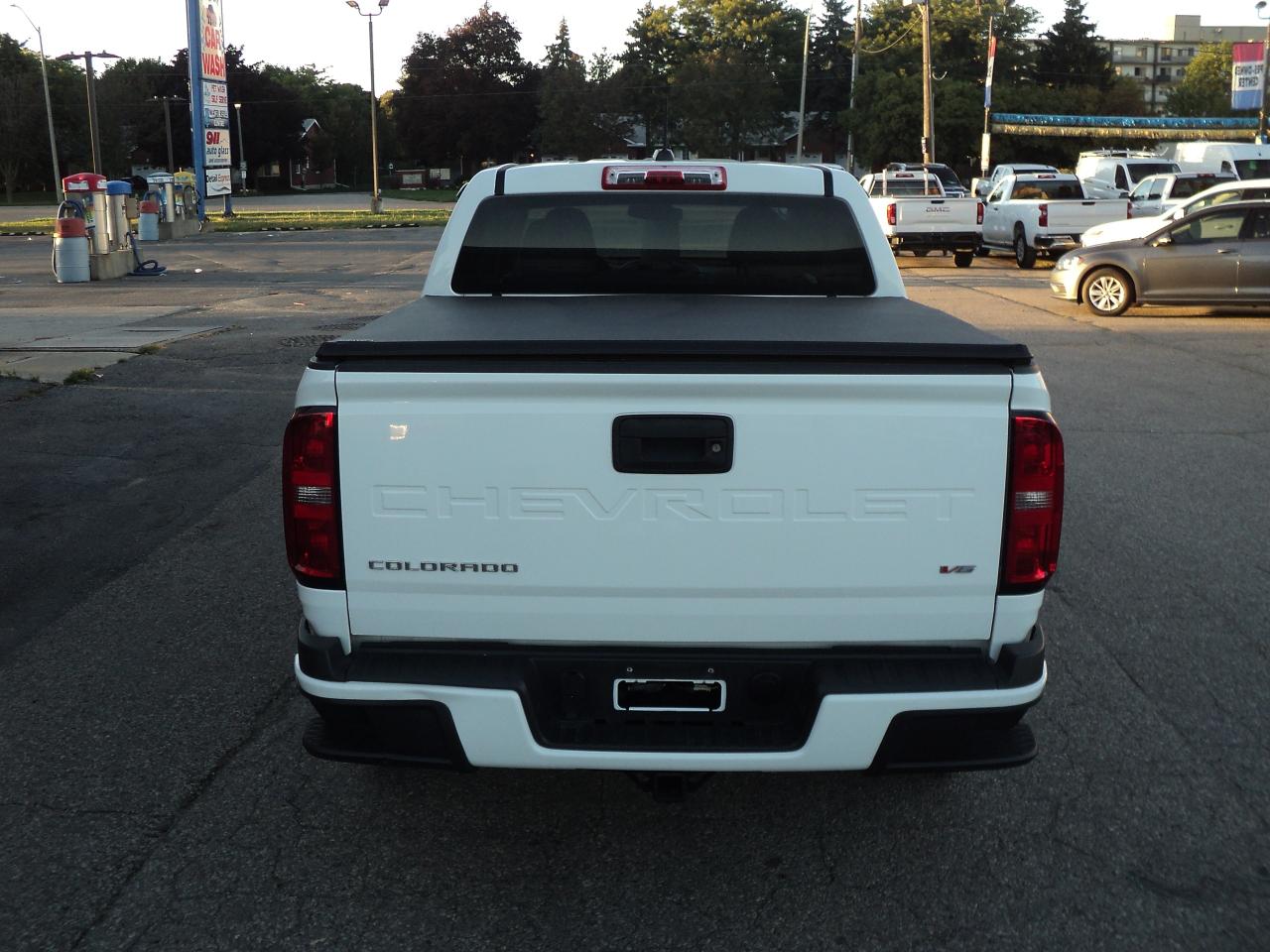2022 Chevrolet Colorado WT CrewCab  2WD 3.6L6cyl 5ftBox BackUpCam - Photo #9