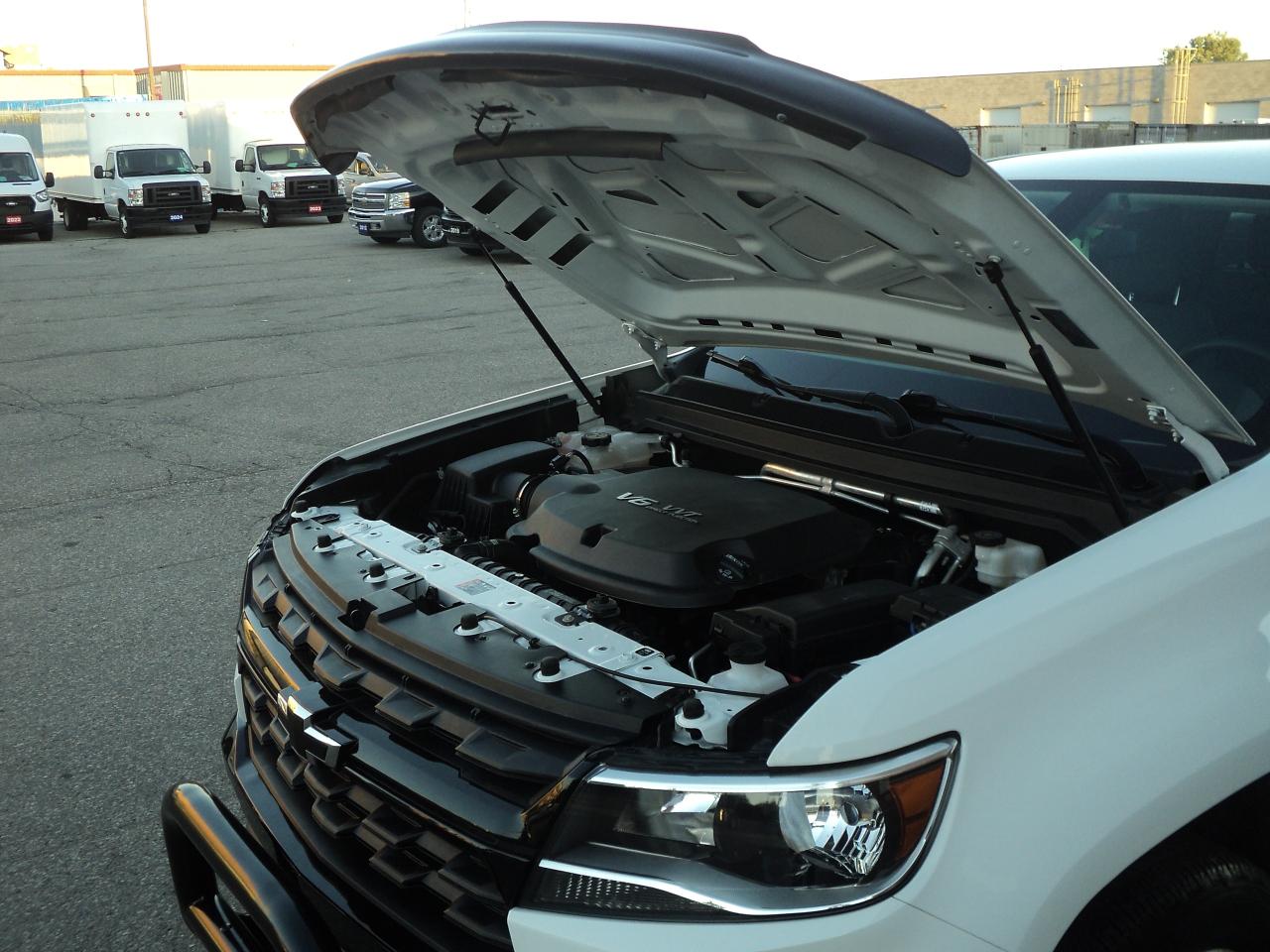 2022 Chevrolet Colorado WT CrewCab  2WD 3.6L6cyl 5ftBox BackUpCam - Photo #32
