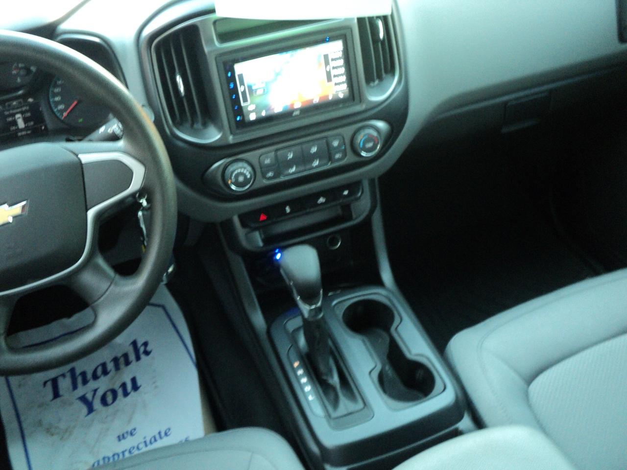 2022 Chevrolet Colorado WT CrewCab  2WD 3.6L6cyl 5ftBox BackUpCam - Photo #16