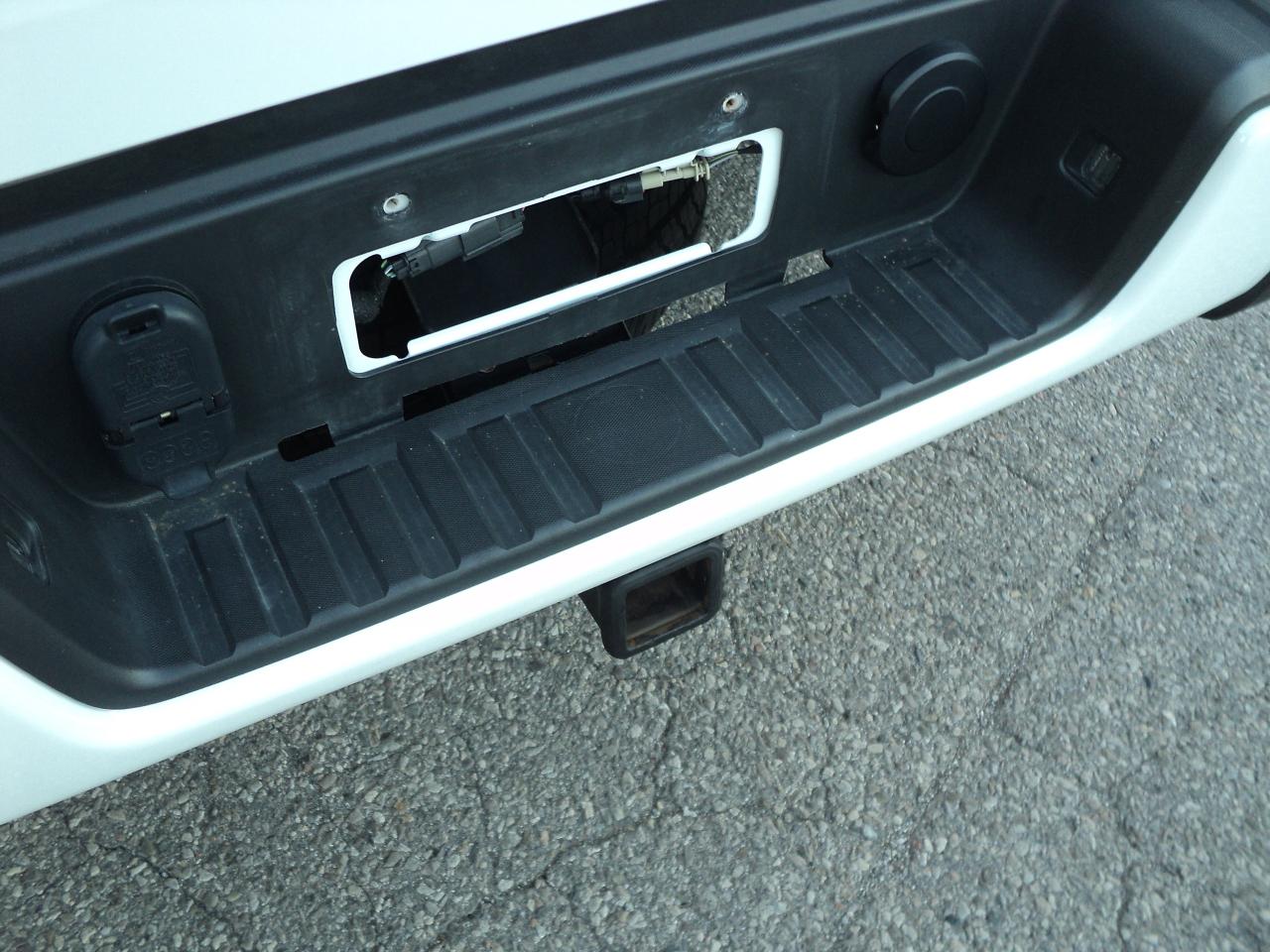 2022 Chevrolet Colorado WT CrewCab  2WD 3.6L6cyl 5ftBox BackUpCam - Photo #26