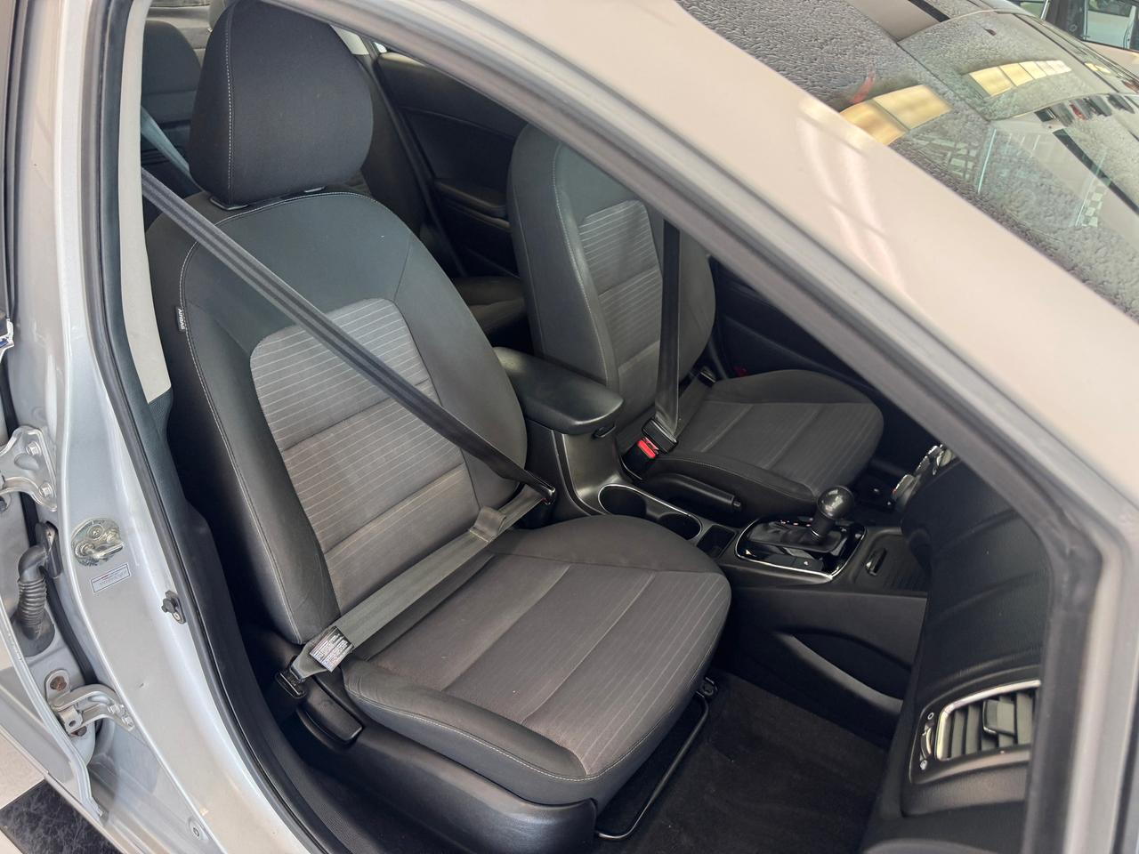 2018 Kia Forte LX+New Tires+Brakes+ApplePlay+A/C+CLEAN CARFAX Photo