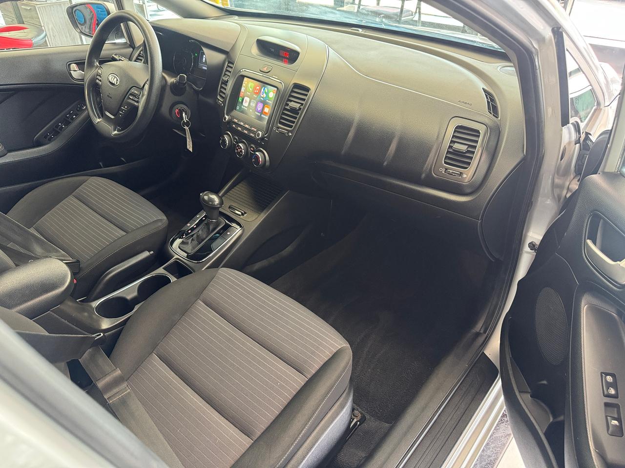 2018 Kia Forte LX+New Tires+Brakes+ApplePlay+A/C+CLEAN CARFAX Photo