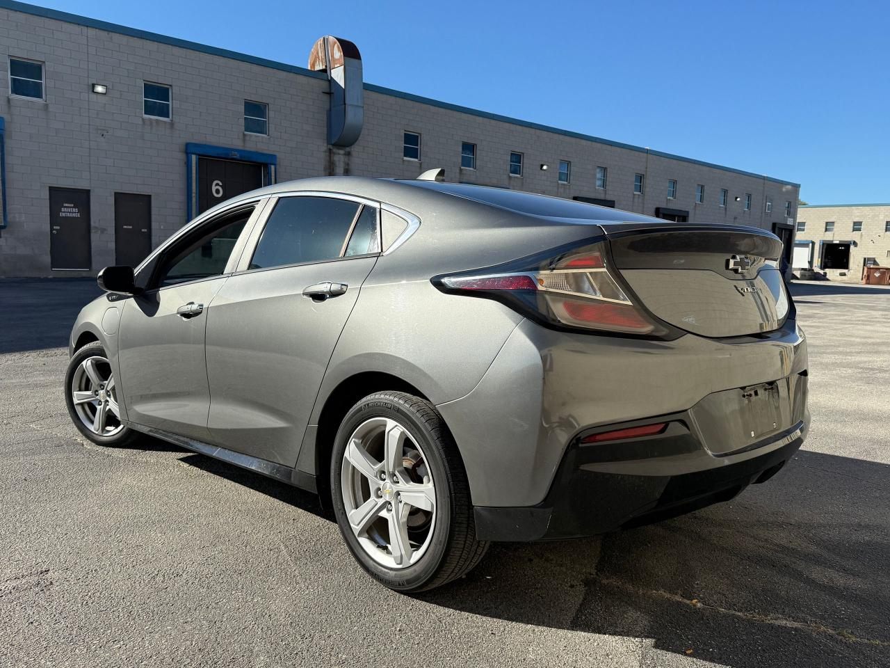 2016 Chevrolet Volt LT FWD HYBRID *SAFETY INCL*CLEAN CARFAX*FINANCING* - Photo #3