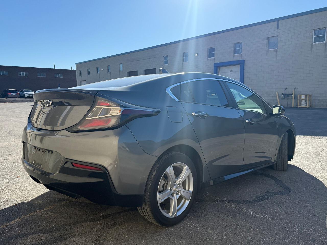 2016 Chevrolet Volt LT FWD HYBRID *SAFETY INCL*CLEAN CARFAX*FINANCING* - Photo #6