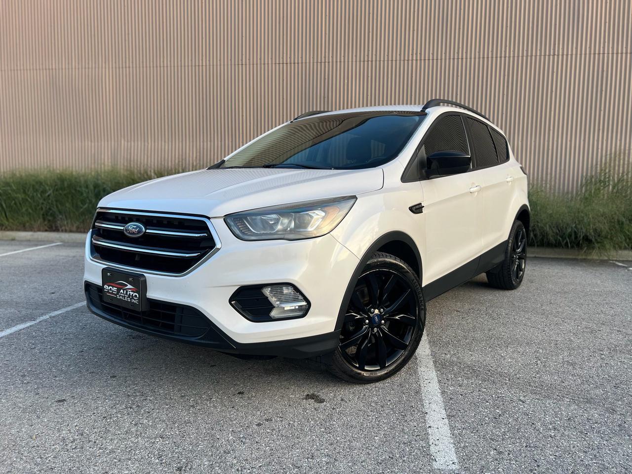 2017 Ford Escape SE - Photo #1