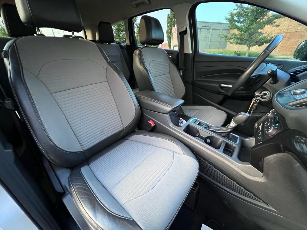 2017 Ford Escape SE - Photo #15