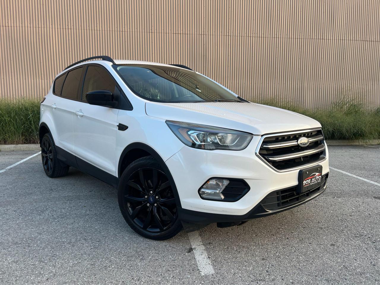2017 Ford Escape SE - Photo #2