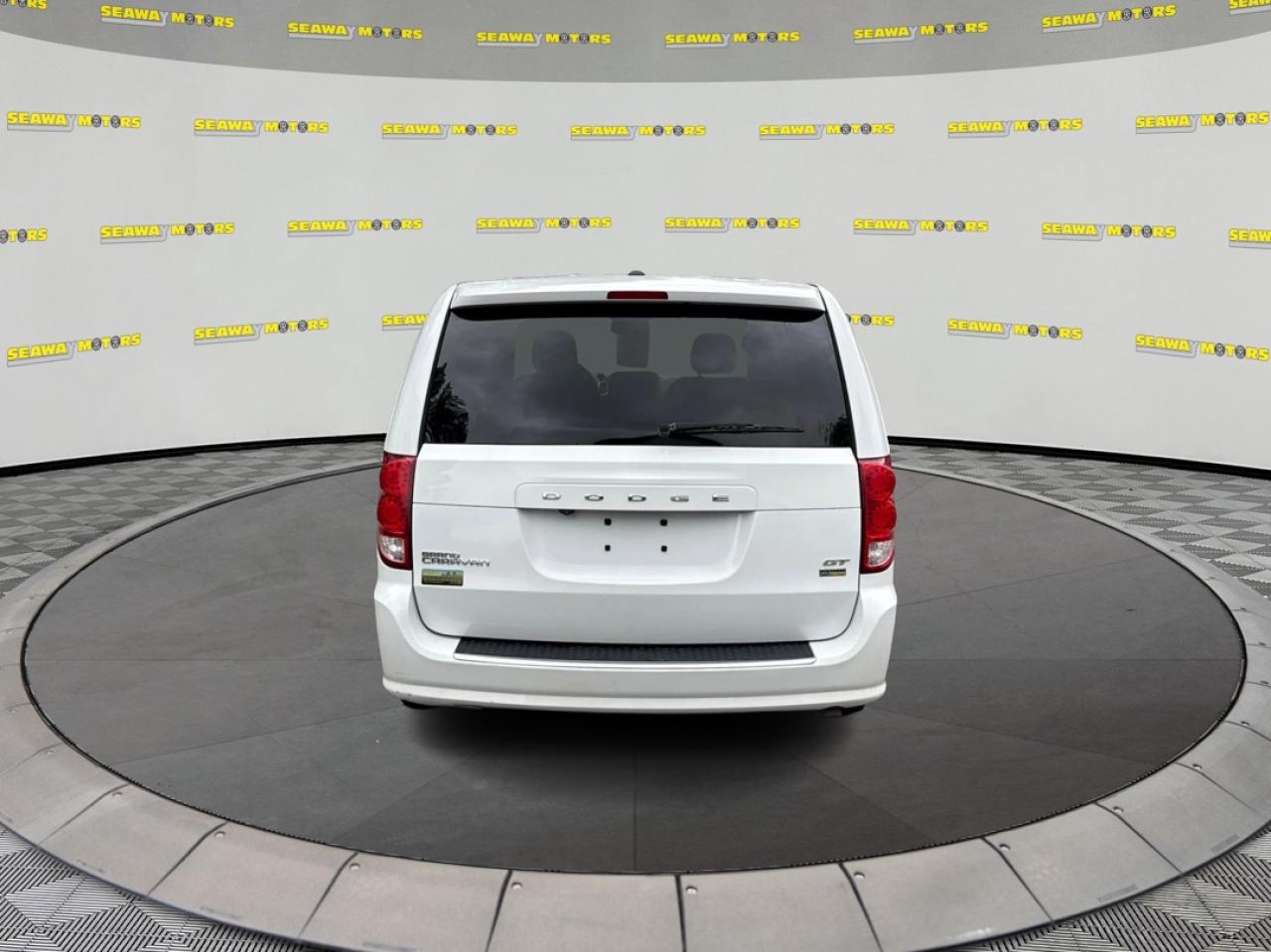 2019 Dodge Grand Caravan GT - Photo #4