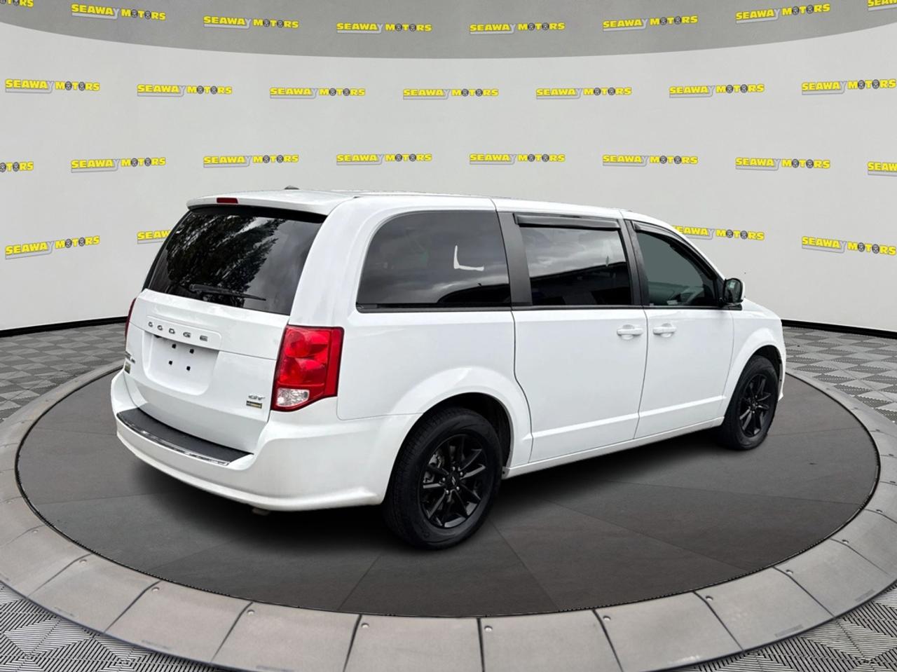 2019 Dodge Grand Caravan GT Photo2