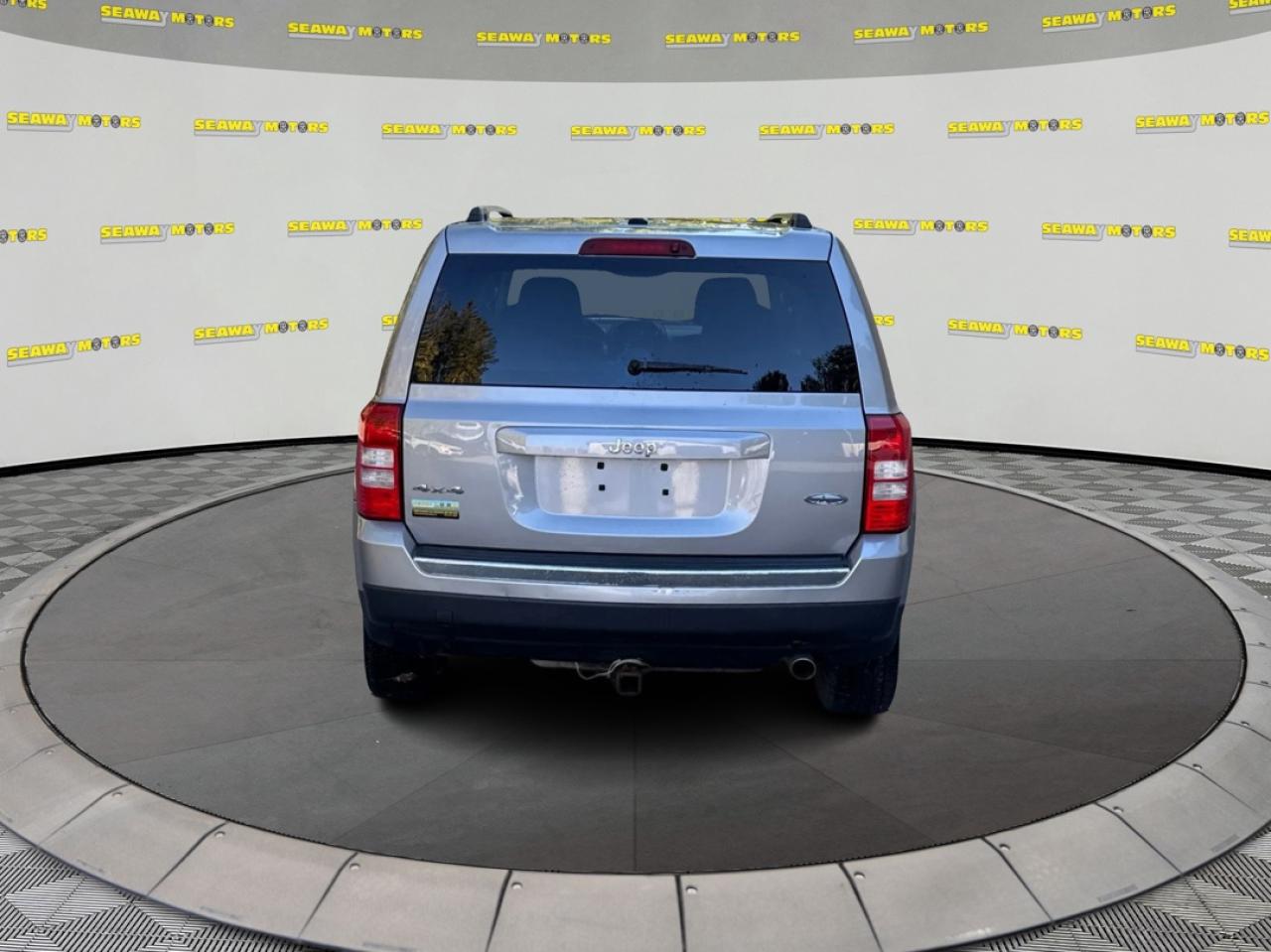 2016 Jeep Patriot SPORT - Photo #4