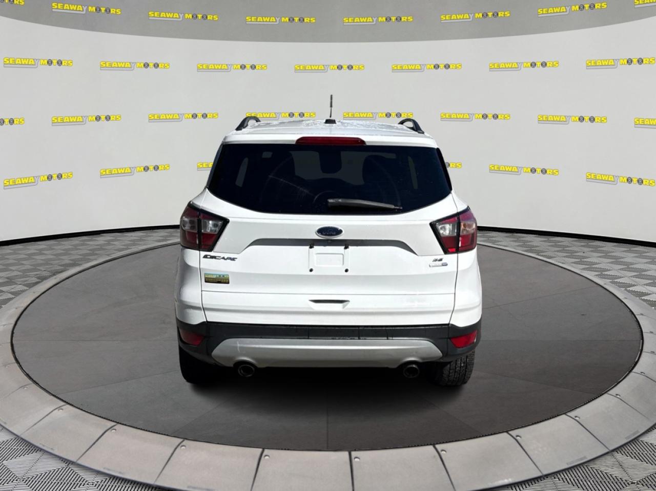 2018 Ford Escape  - Photo #4