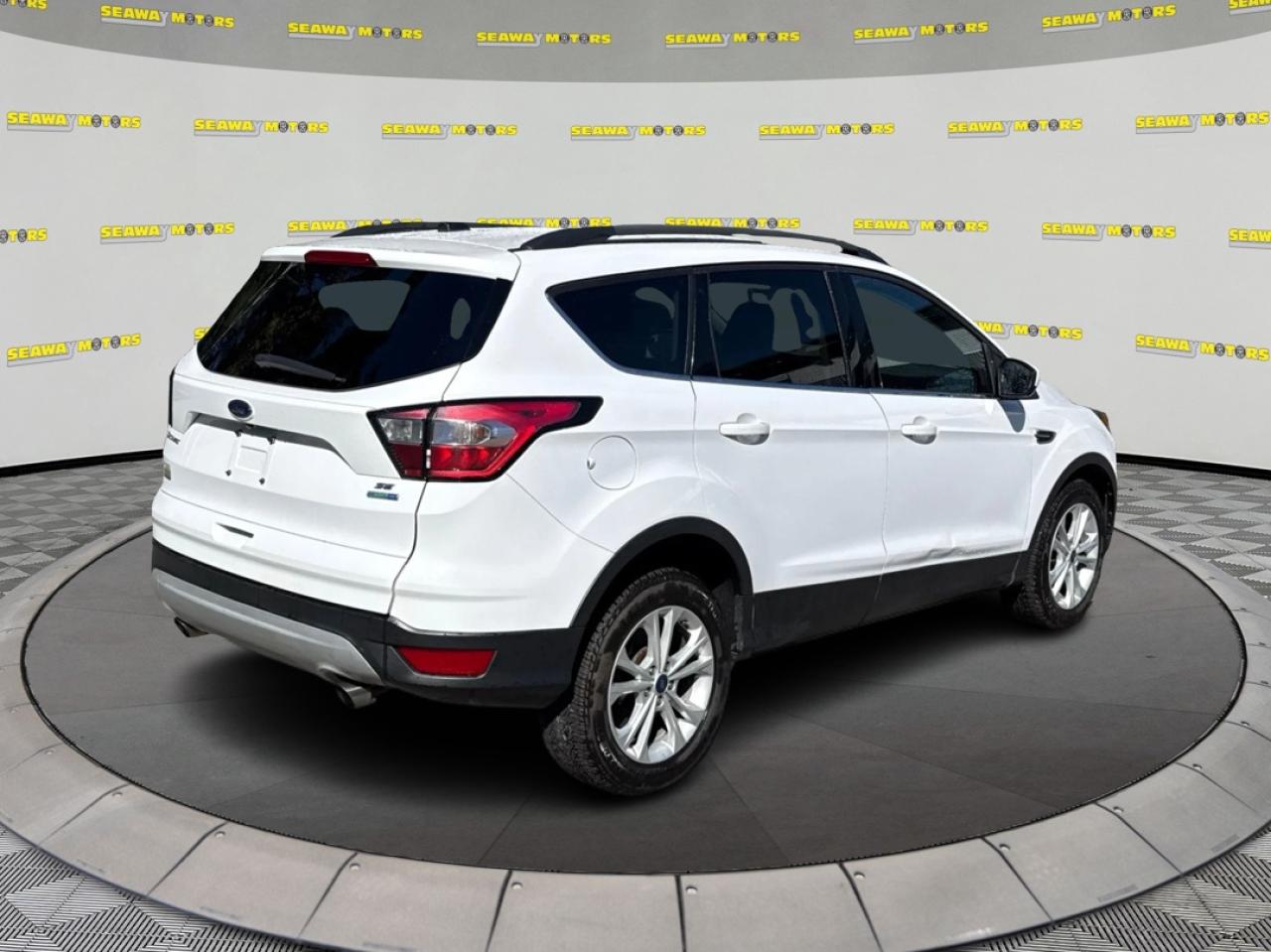 2018 Ford Escape  - Photo #3