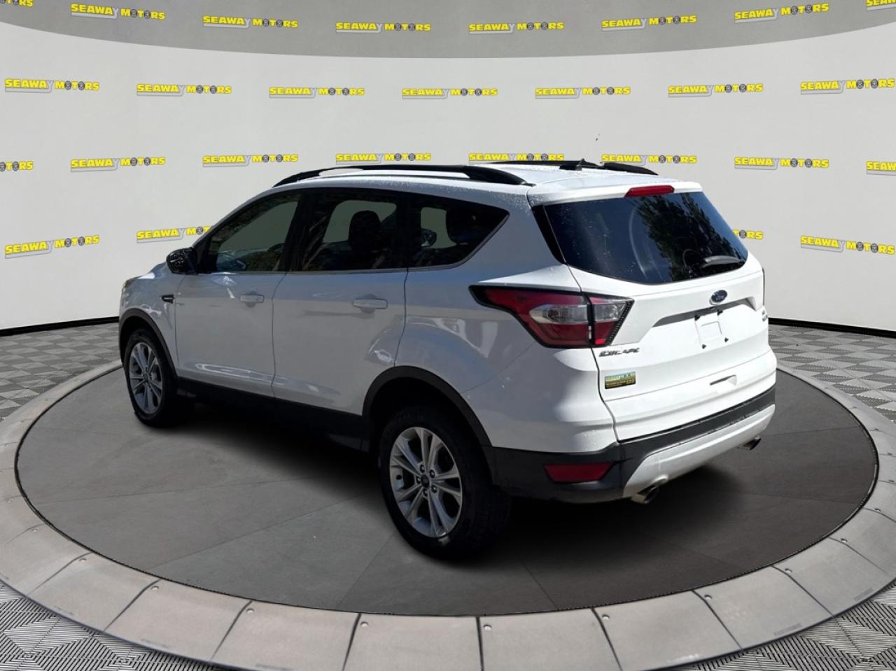 2018 Ford Escape  - Photo #5