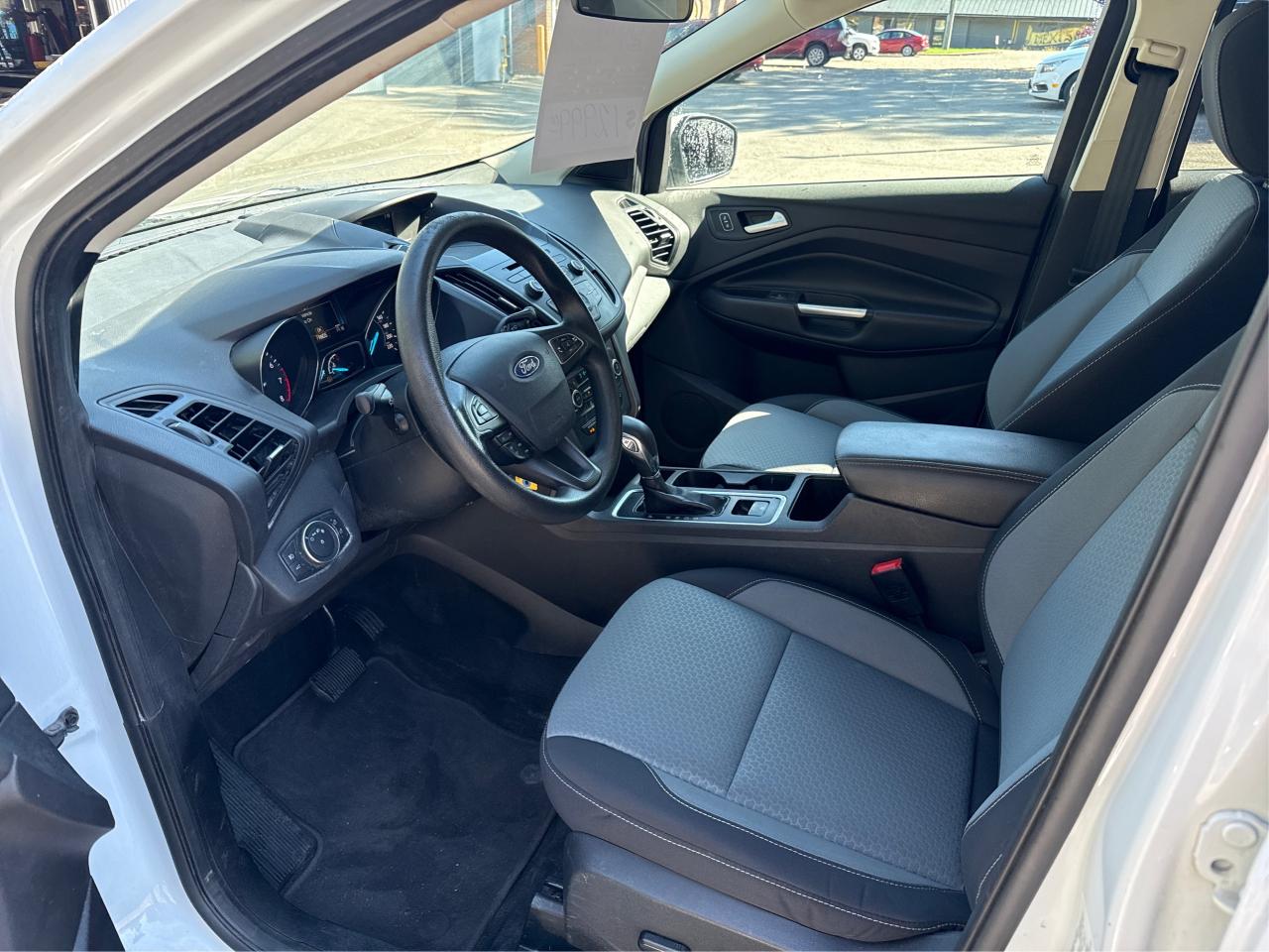 2018 Ford Escape  - Photo #9