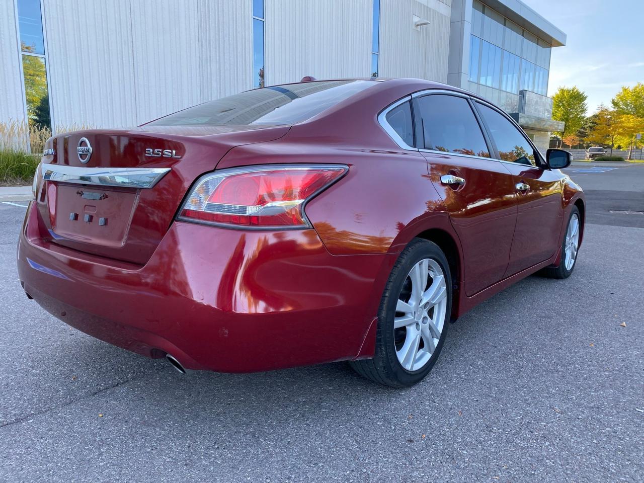 2014 Nissan Altima 3.5 SL - Photo #2