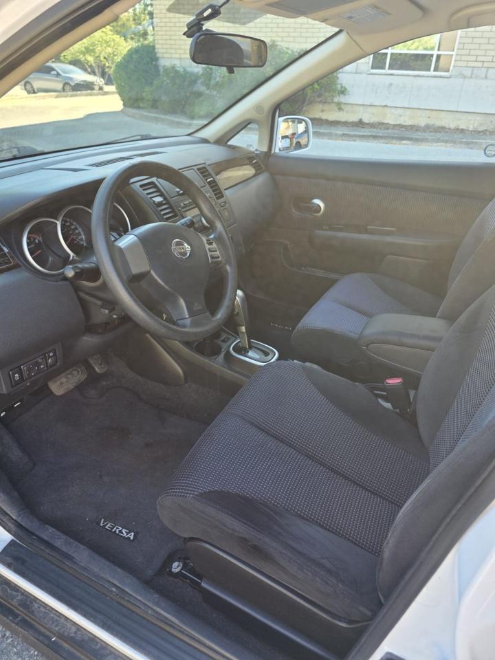 2010 Nissan Versa 1.8 SL - Photo #12