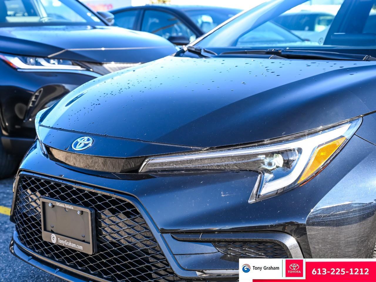 2024 Toyota Corolla Hybrid SE Photo