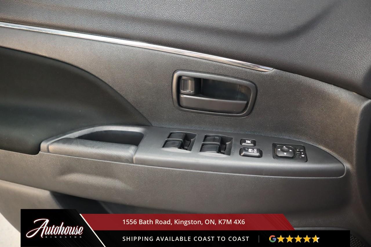 2023 Mitsubishi RVR ES ALL WHEEL DRIVE - REARVIEW CAMERA Photo