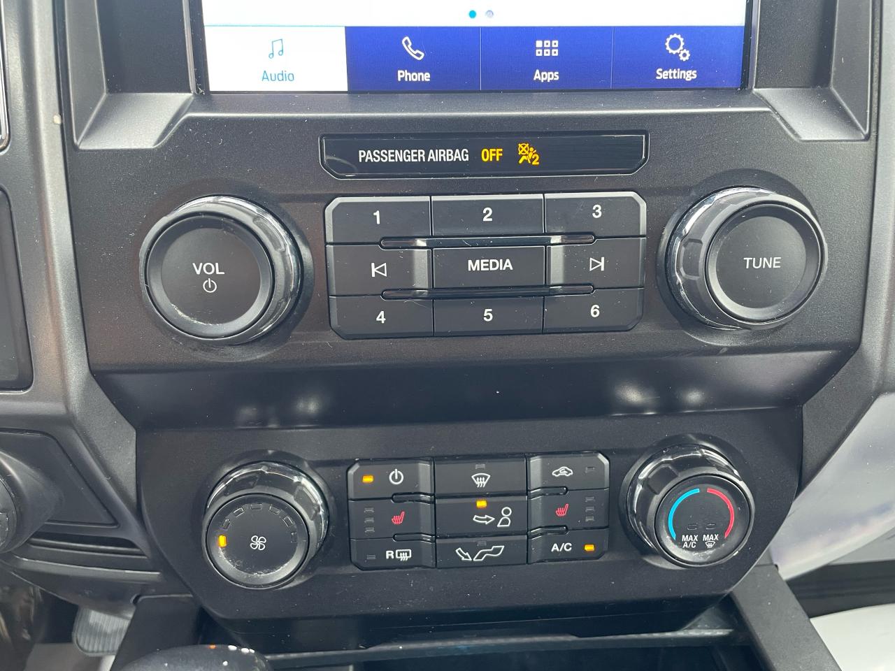 2020 Ford F-150 XLT Photo5