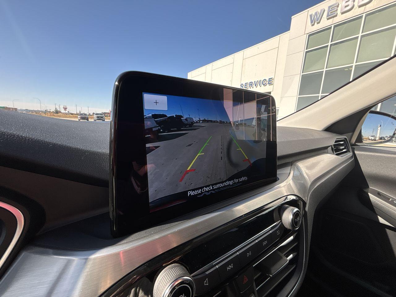 2022 Ford Escape Titanium AWD Photo5