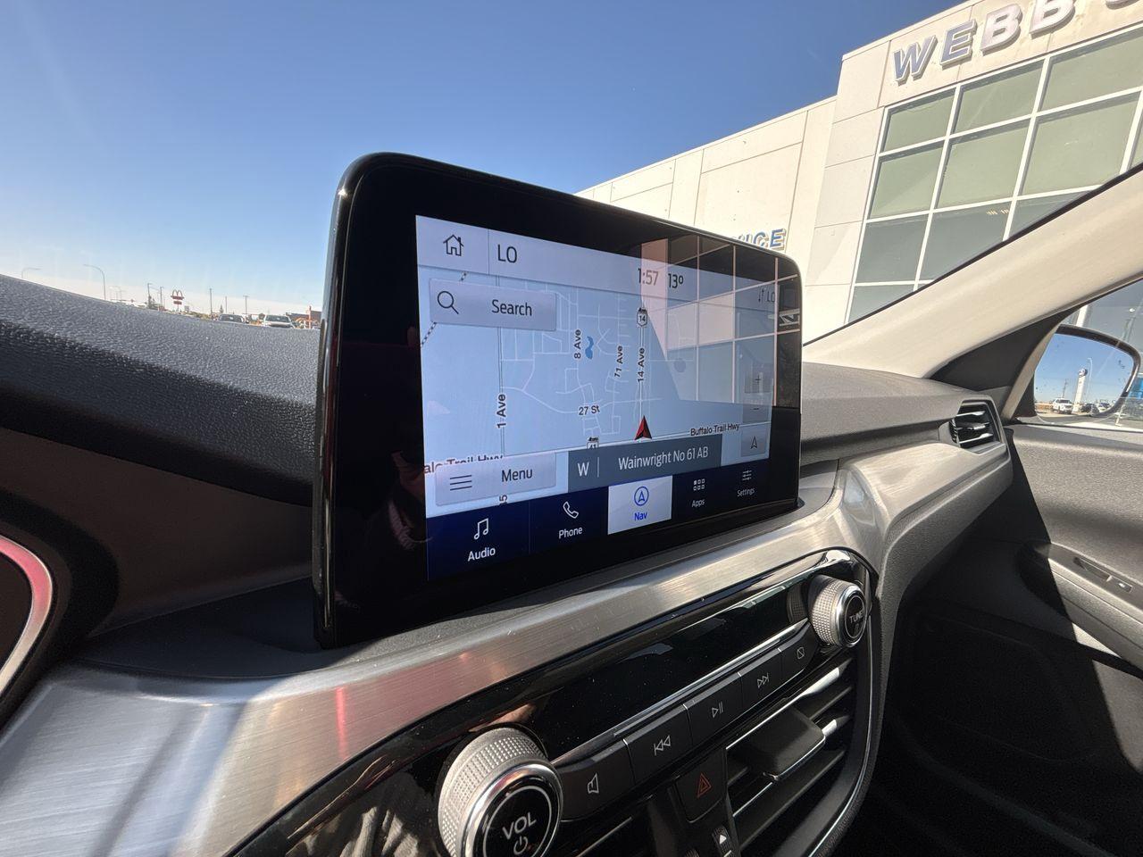 2022 Ford Escape Titanium AWD Photo5