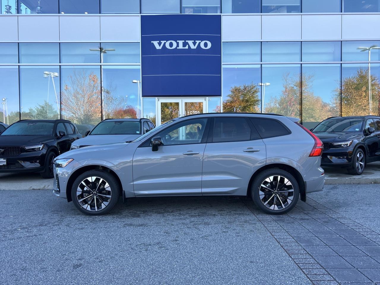 New 2026 Volvo XC60 B5 AWD Plus Dark Theme for sale in Surrey, BC
