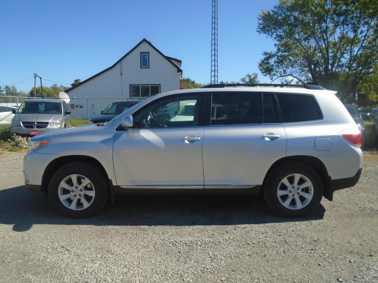 2013 Toyota Highlander 4WD 7 PASS. 4dr - Photo #5