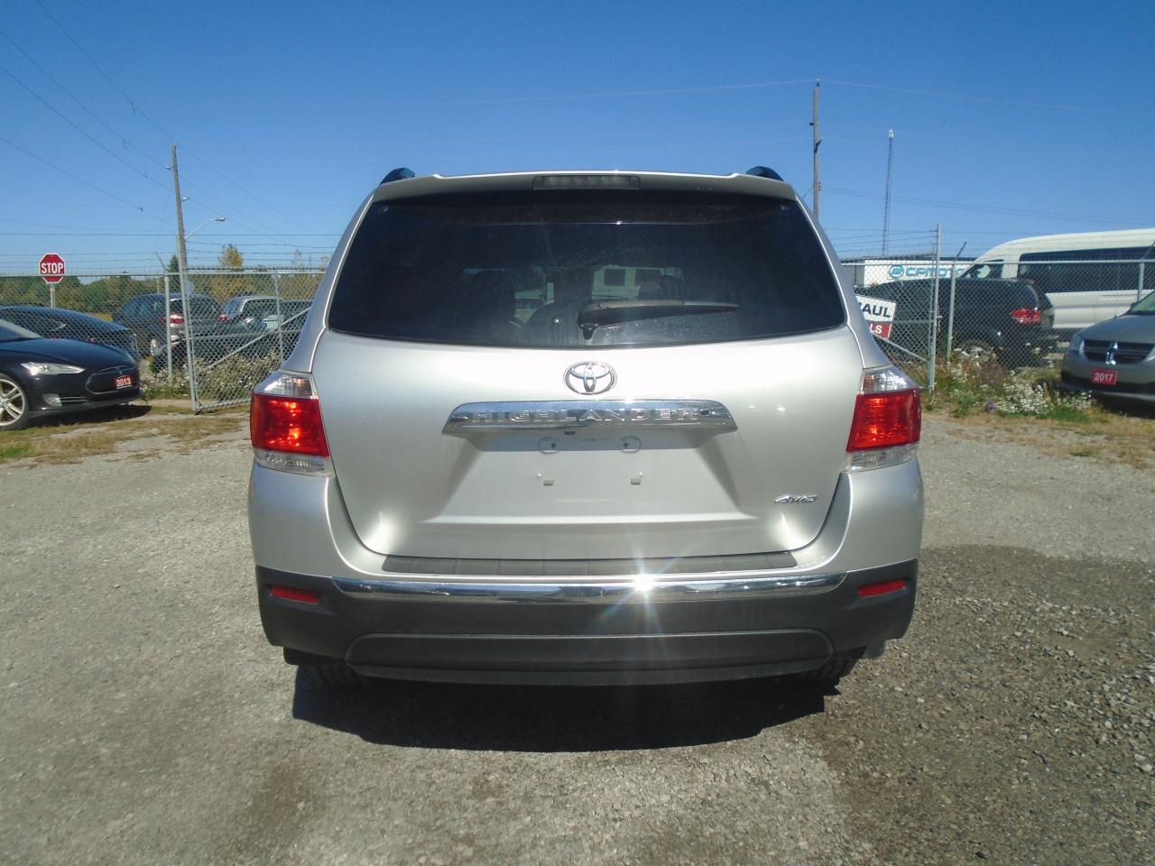 2013 Toyota Highlander 4WD 7 PASS. 4dr - Photo #7