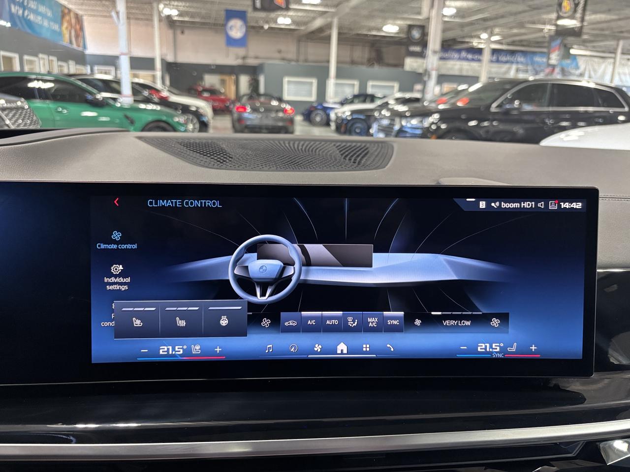 2024 BMW X7 M60i|XDRIVE|NO LUX TAX|NAV|MASSAGE|RECLINE|3DCAM|+ - Photo #28