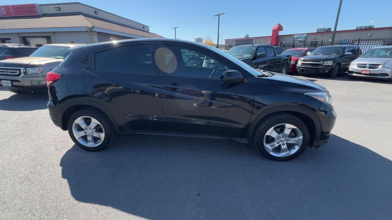 2016 Honda HR-V AWD | LOW KMS! | REAR CAM | 17IN ALLOYS |BLUETOOTH Photo