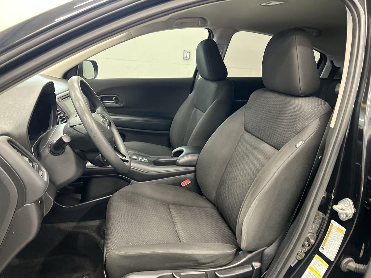 2016 Honda HR-V AWD | LOW KMS! | REAR CAM | 17IN ALLOYS |BLUETOOTH Photo