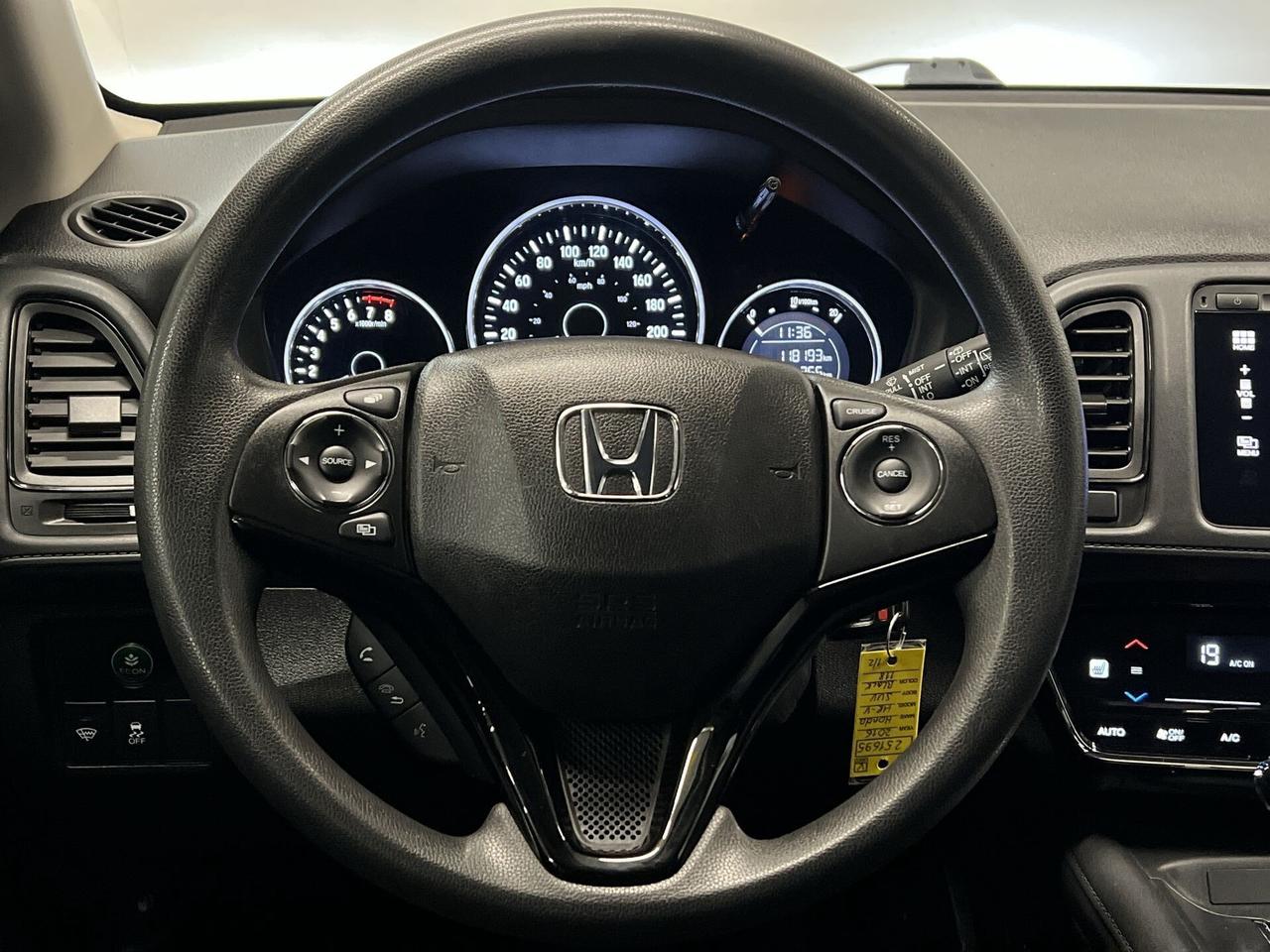 2016 Honda HR-V AWD | LOW KMS! | REAR CAM | 17IN ALLOYS |BLUETOOTH Photo