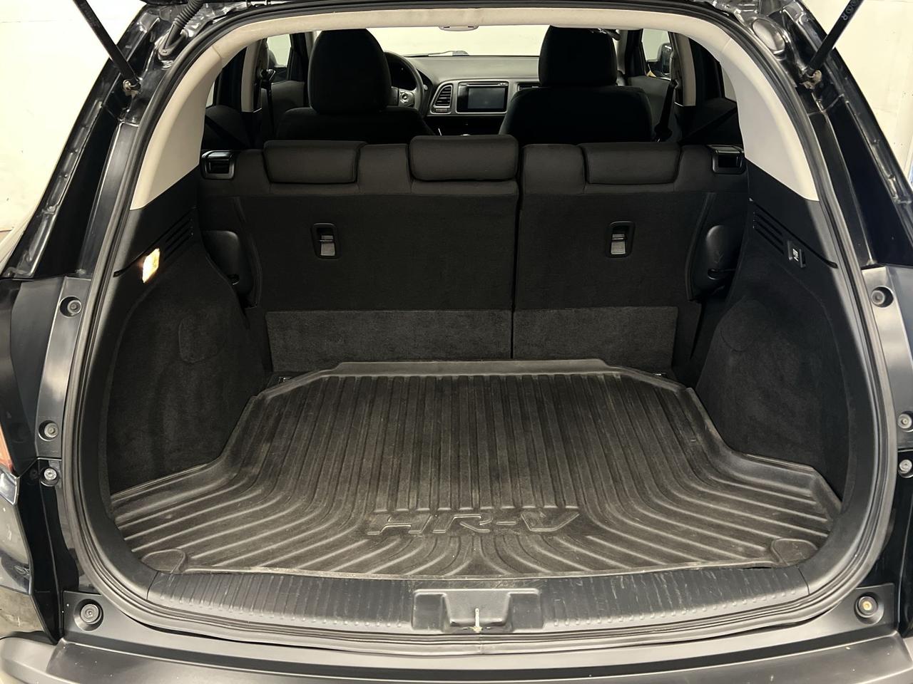 2016 Honda HR-V AWD | LOW KMS! | REAR CAM | 17IN ALLOYS |BLUETOOTH Photo