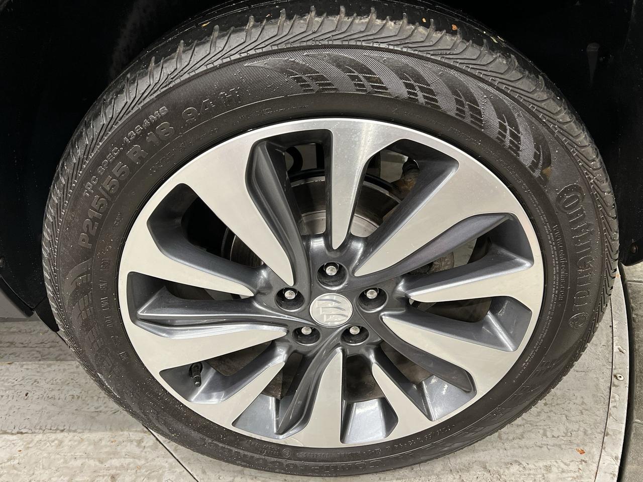2021 Buick Encore AWD | LEATHER | CARPLAY | 18IN ALLOYS | REAR CAM Photo3