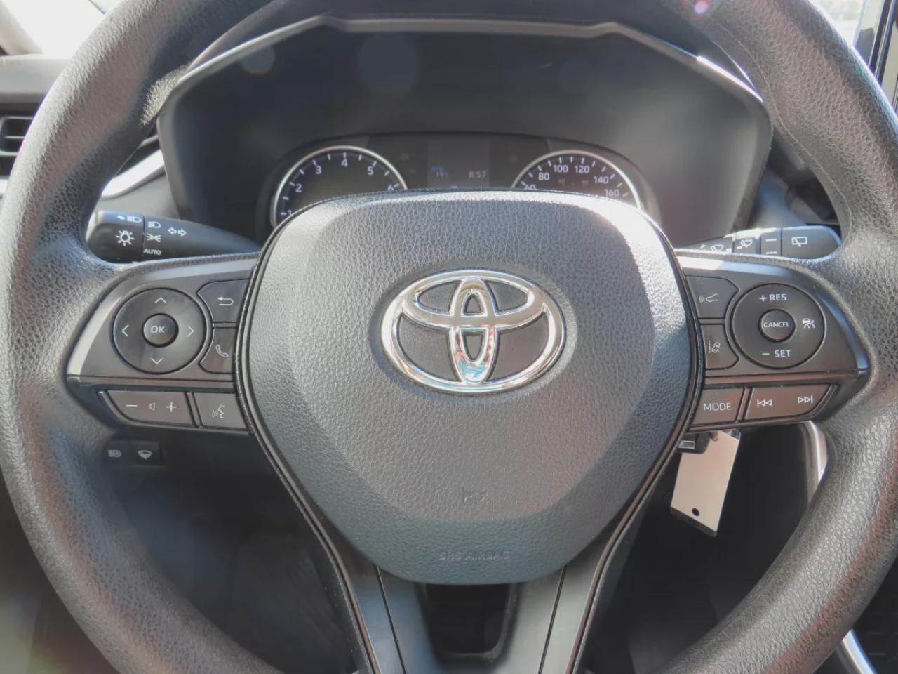 2019 Toyota RAV4 LE (**CLEAN TITLE/NO ACCIDENTS**SAFETY/CERTIFIED!!**ALLOY RIMS**REVERSE CAMERA**HEATED SEATS**CRUISE CONTROL**LANE ASSIST**ECO/NORMAL/SPORT MODE**ELECTRIC PARKING BRAKE**USB/AUX**POWER DOORS**POWER WINDOWS**) Photo