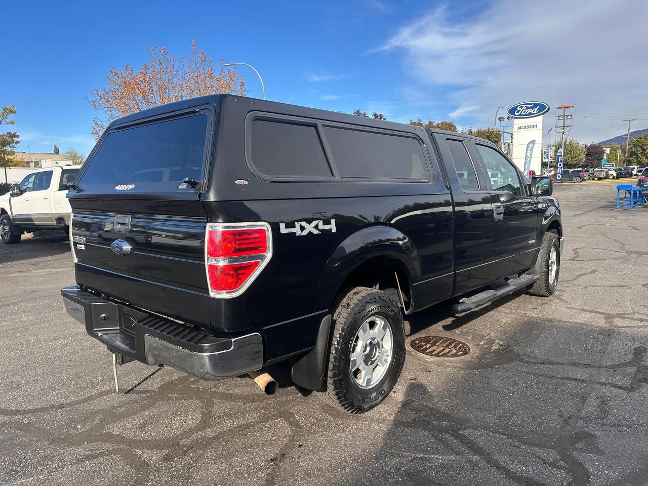 2014 Ford F-150 XLT Photo5